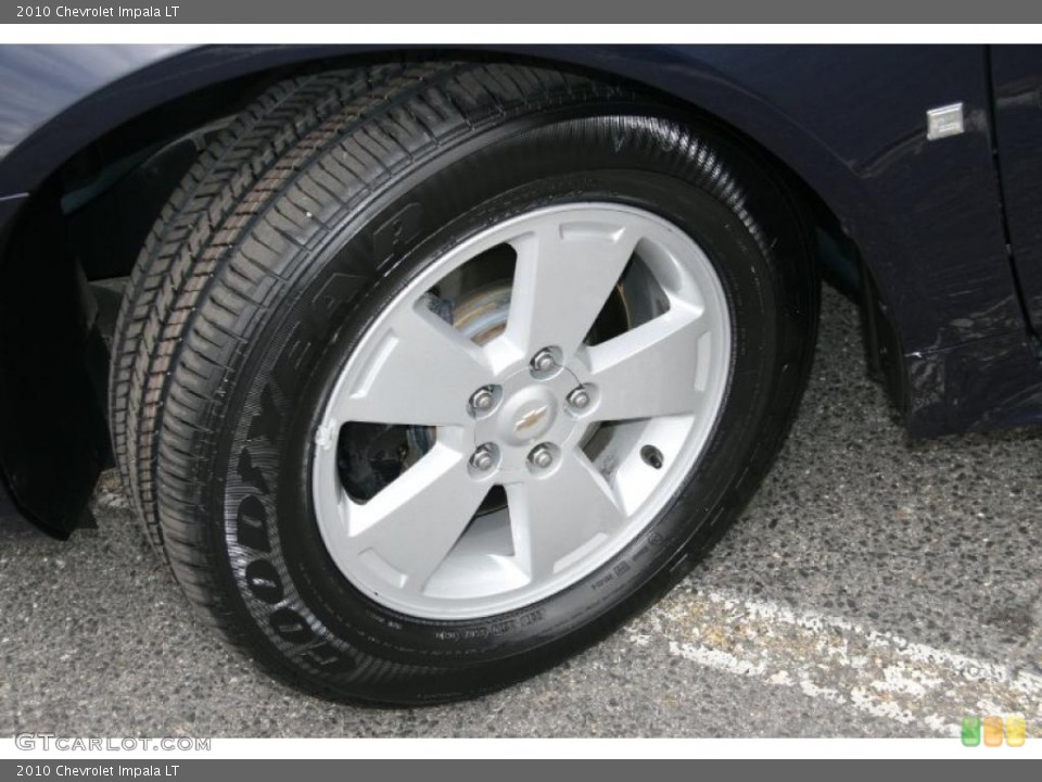 2010 Chevrolet Impala LT Wheel and Tire Photo #38672519