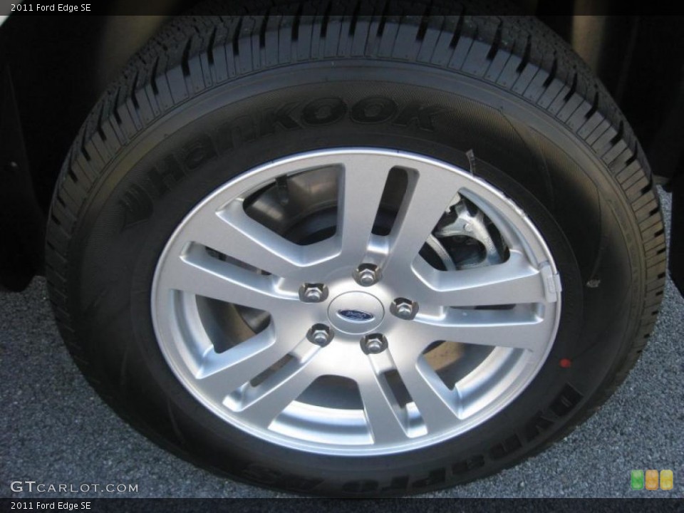 2011 Ford Edge SE Wheel and Tire Photo #38685406