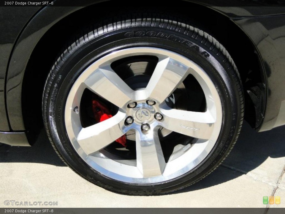 2007 Dodge Charger SRT-8 Wheel and Tire Photo #38685982