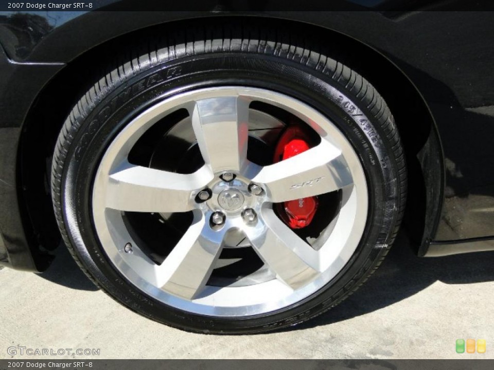2007 Dodge Charger SRT-8 Wheel and Tire Photo #38685986