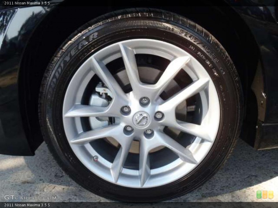 2011 Nissan Maxima 3.5 S Wheel and Tire Photo #38686742