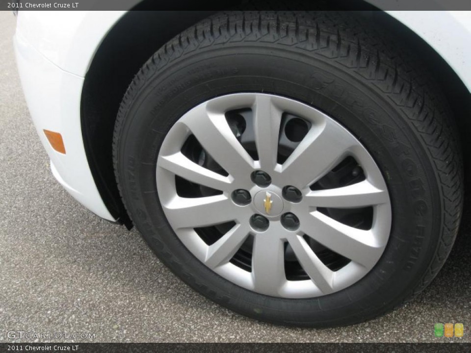 2011 Chevrolet Cruze LT Wheel and Tire Photo #38691946