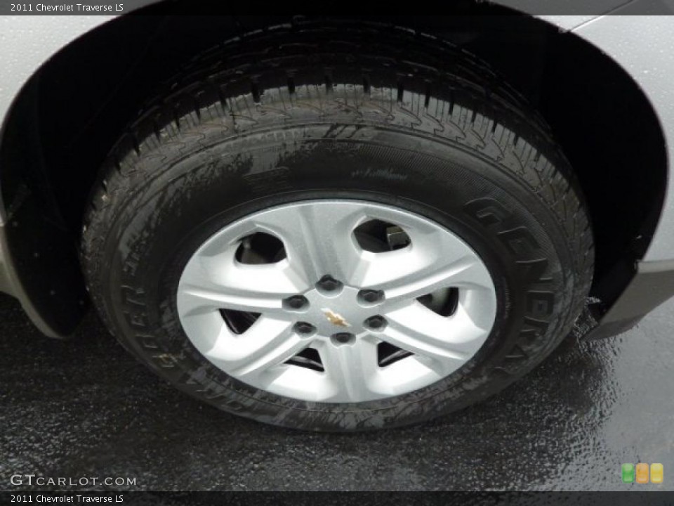 2011 Chevrolet Traverse LS Wheel and Tire Photo #38730619
