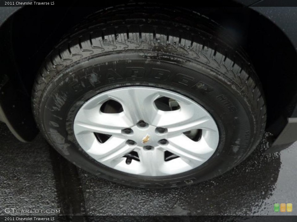 2011 Chevrolet Traverse LS Wheel and Tire Photo #38730963