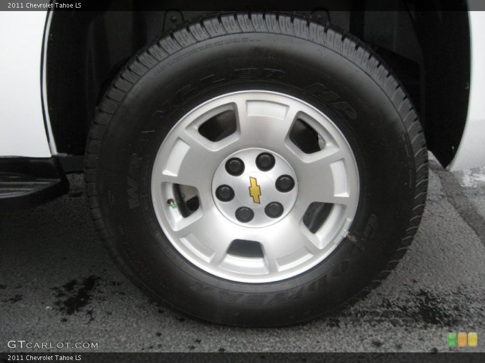 2011 Chevrolet Tahoe LS Wheel and Tire Photo #38732415