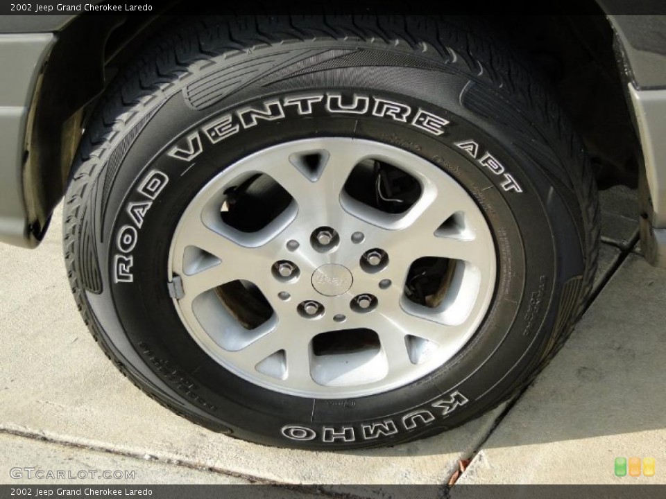 2002 Jeep Grand Cherokee Laredo Wheel and Tire Photo #38739947