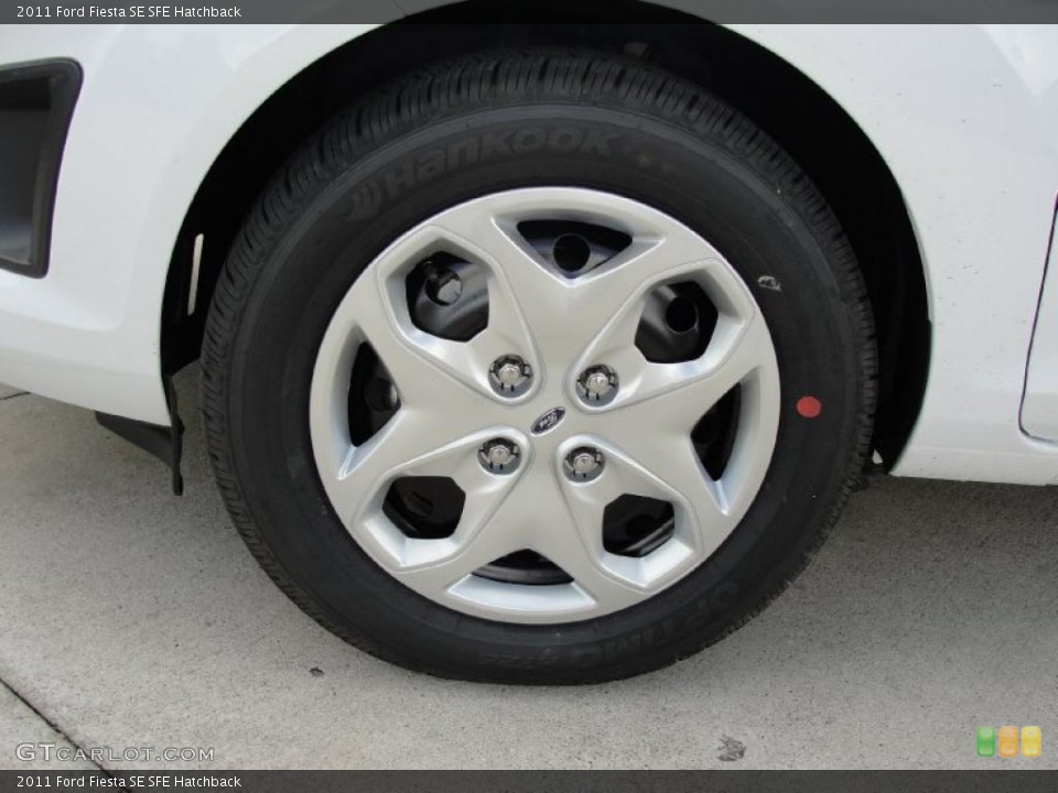 2011 Ford Fiesta SE SFE Hatchback Wheel and Tire Photo #38751348