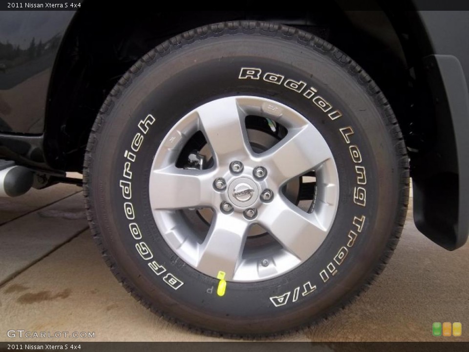 2011 Nissan Xterra S 4x4 Wheel and Tire Photo #38765269