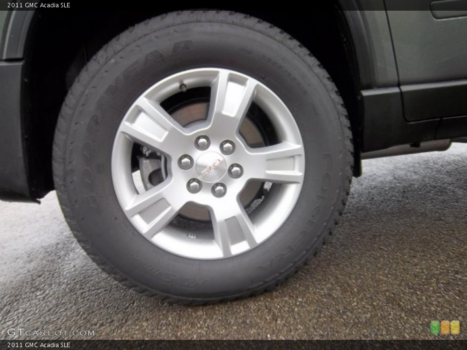 2011 GMC Acadia SLE Wheel and Tire Photo #38768483