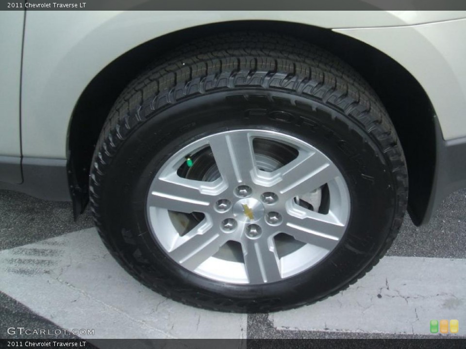 2011 Chevrolet Traverse LT Wheel and Tire Photo #38771734