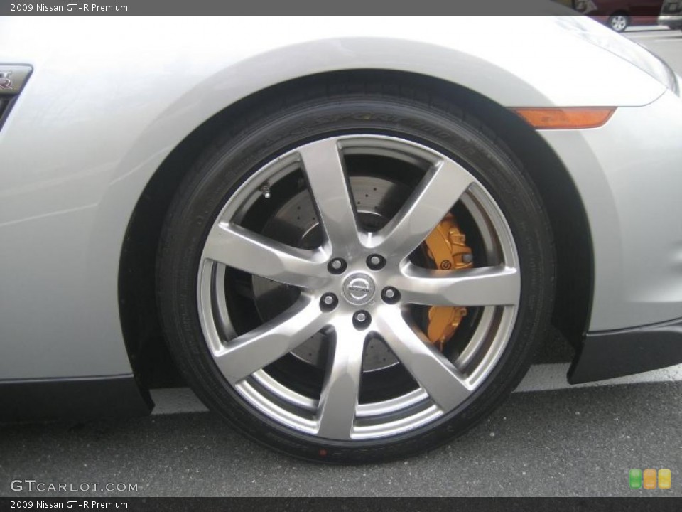 2009 Nissan GT-R Premium Wheel and Tire Photo #38782381