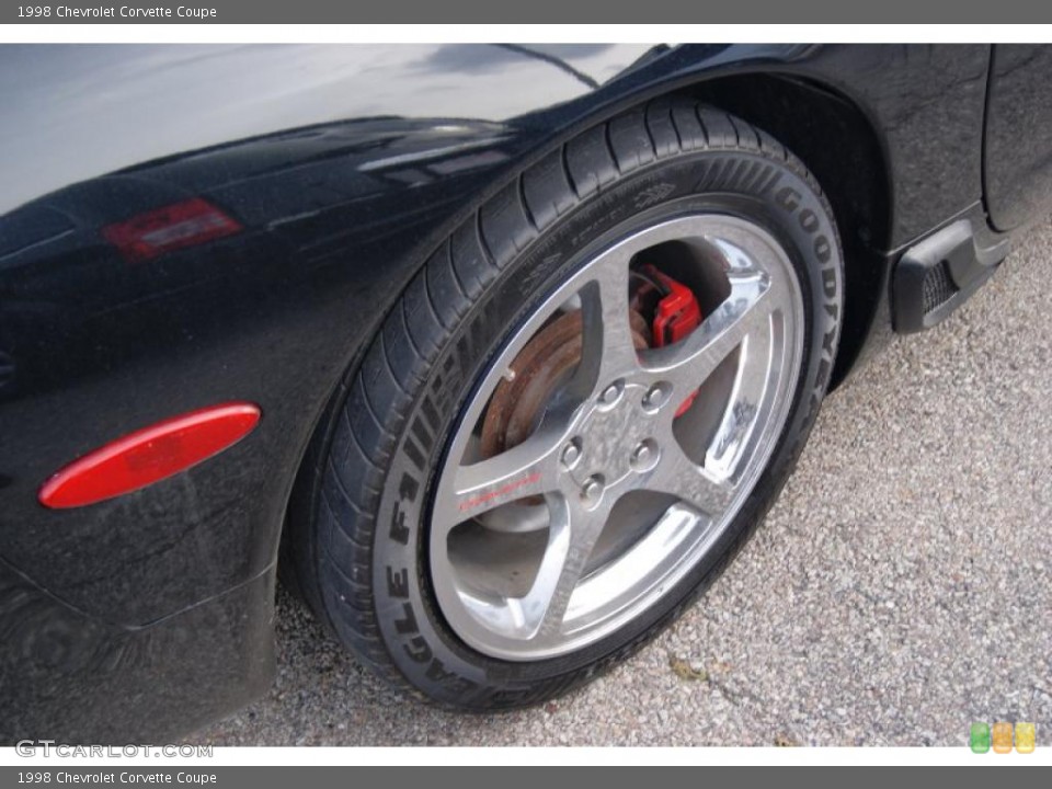 1998 Chevrolet Corvette Coupe Wheel and Tire Photo #38786430