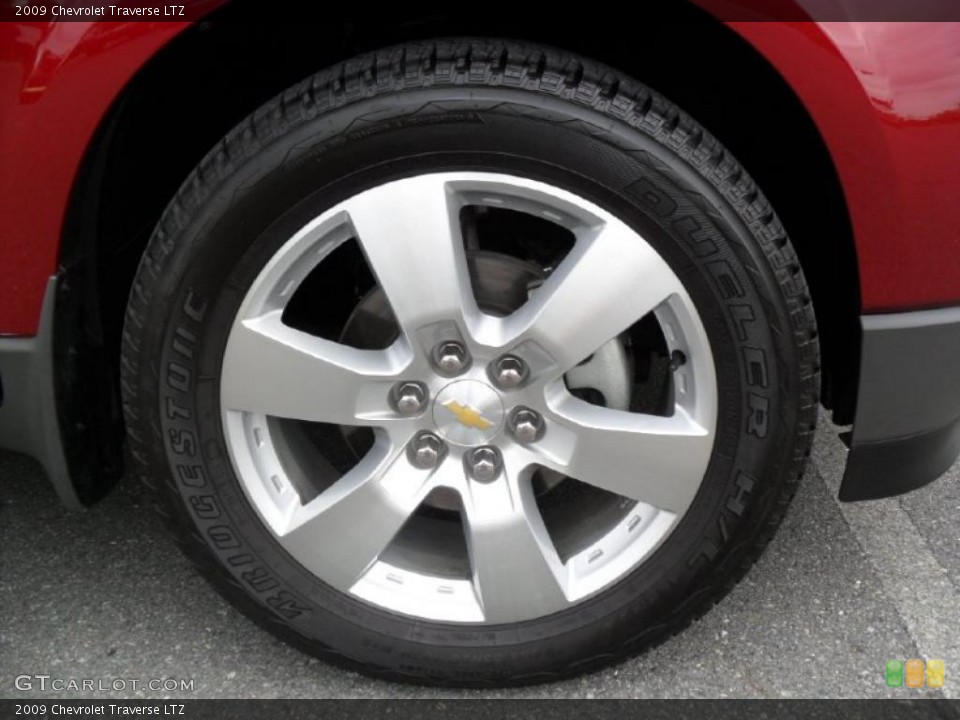 2009 Chevrolet Traverse LTZ Wheel and Tire Photo #38815680