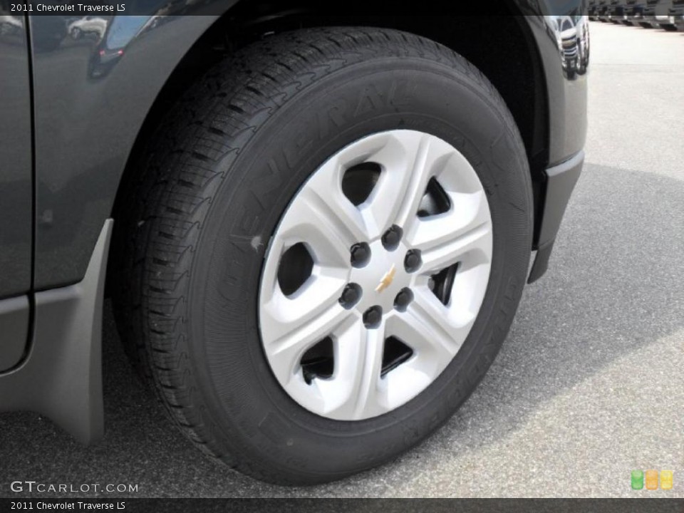 2011 Chevrolet Traverse LS Wheel and Tire Photo #38824688