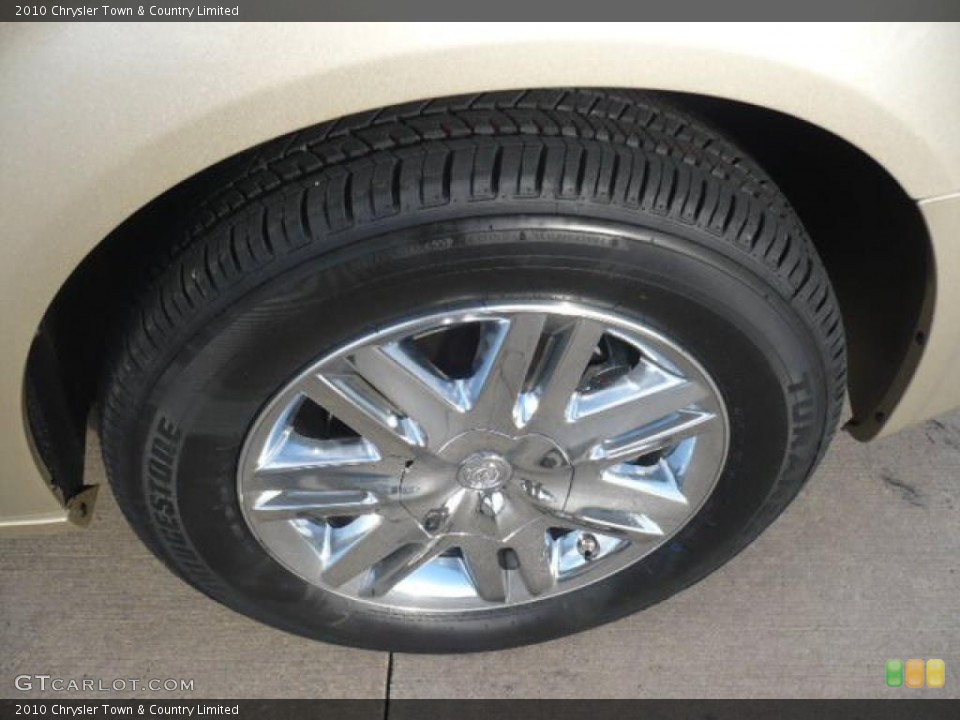 2010 Chrysler Town & Country Limited Wheel and Tire Photo #38828156