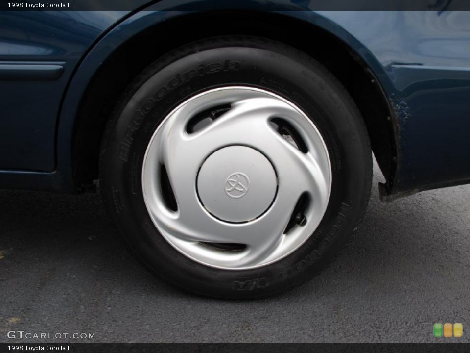 1998 Toyota Corolla LE Wheel and Tire Photo #38837880
