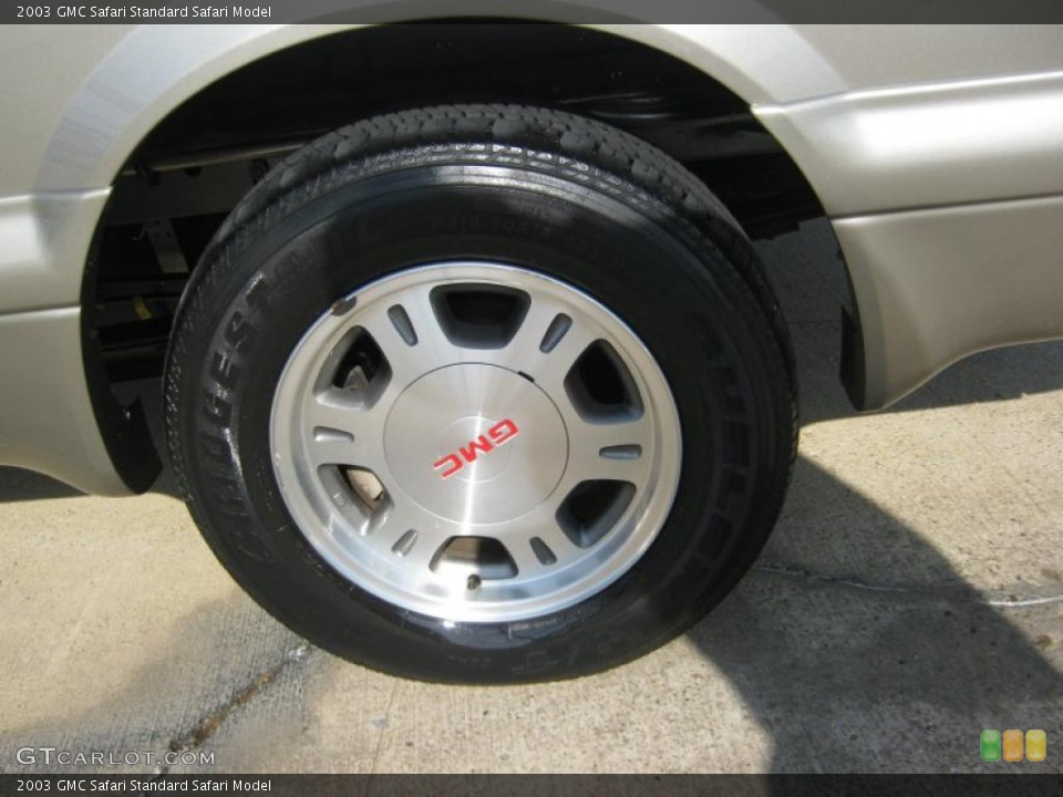 2003 GMC Safari  Wheel and Tire Photo #38848912