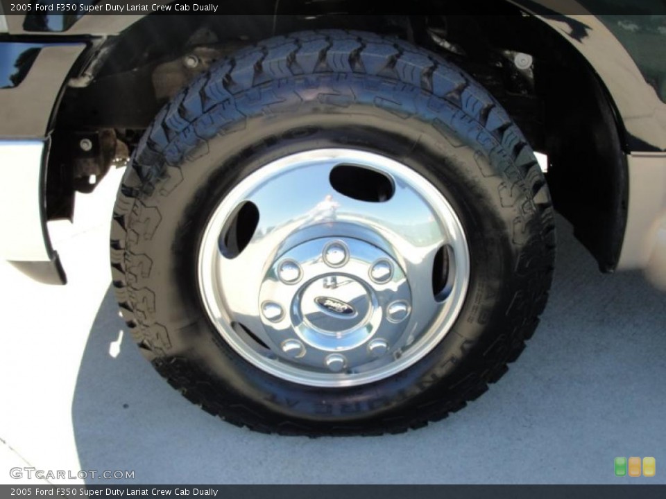 2005 Ford F350 Super Duty Lariat Crew Cab Dually Wheel and Tire Photo #38928542