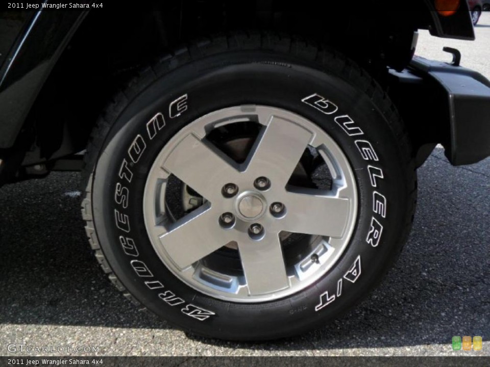 2011 Jeep Wrangler Sahara 4x4 Wheel and Tire Photo #38938842