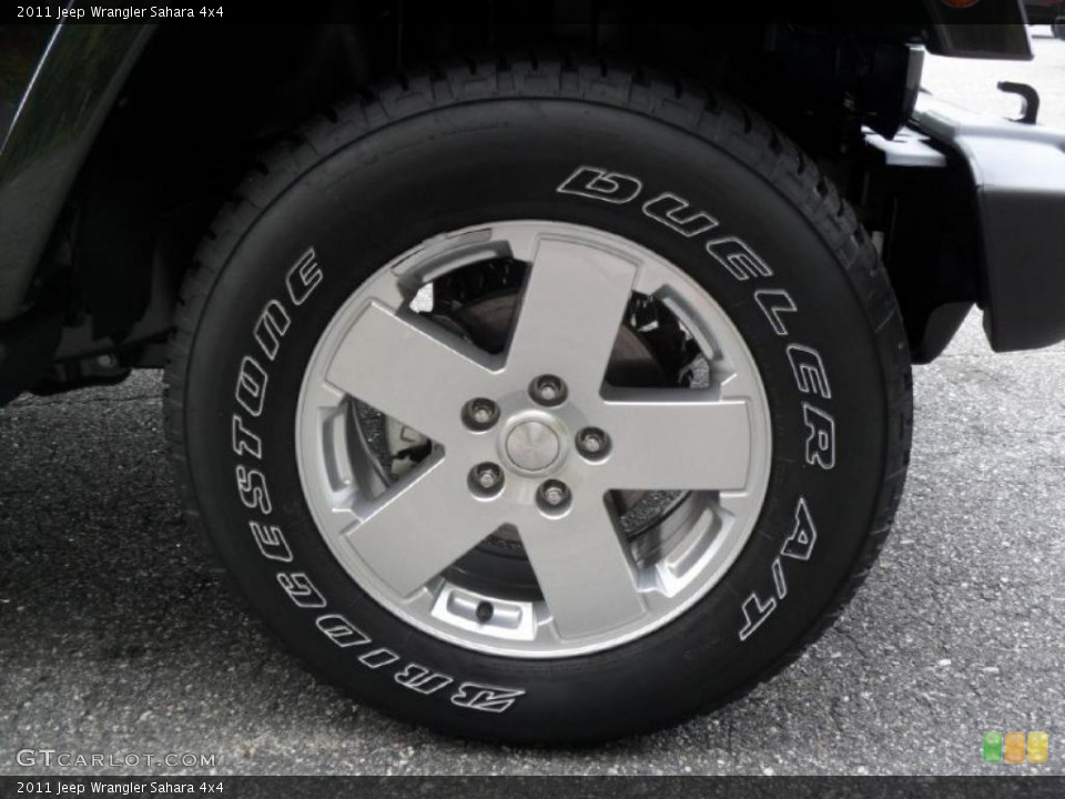 2011 Jeep Wrangler Sahara 4x4 Wheel and Tire Photo #38939209