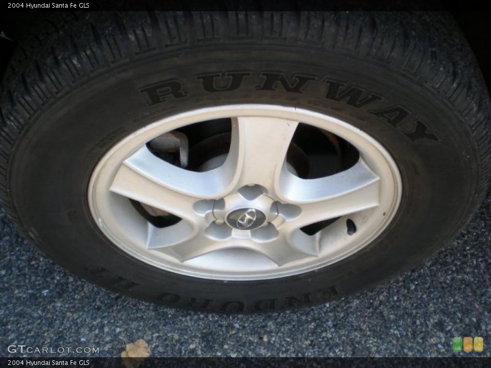 2004 Hyundai Santa Fe GLS Wheel and Tire Photo #38940122