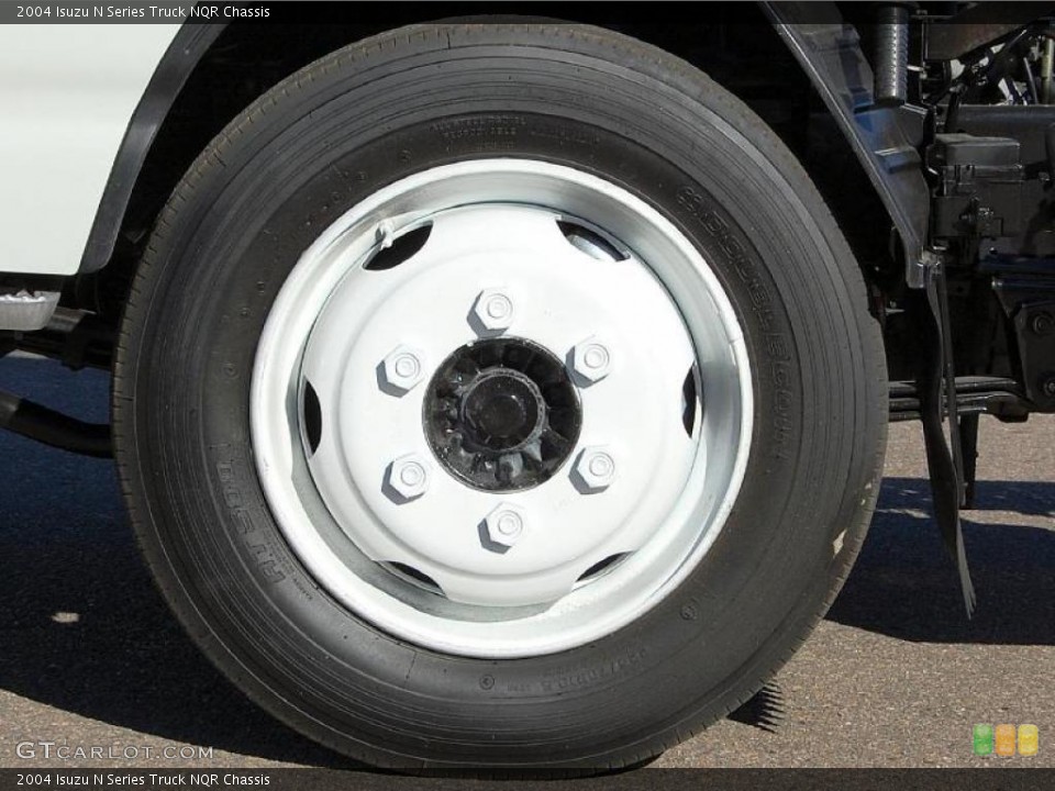 2004 Isuzu N Series Truck NQR Chassis Wheel and Tire Photo #38944954