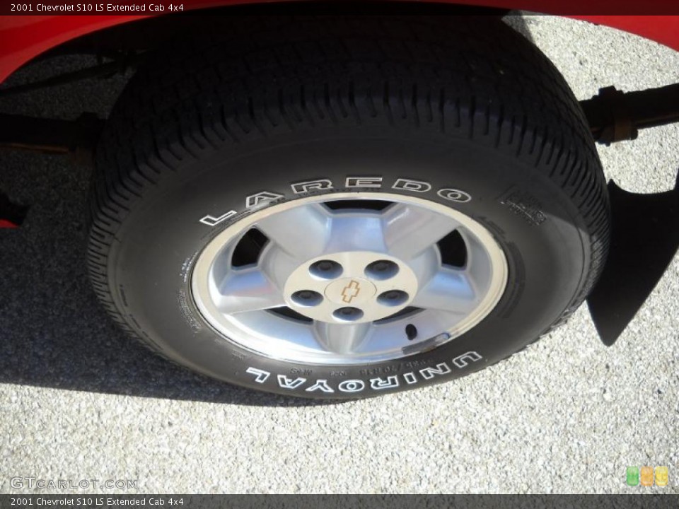 2001 Chevrolet S10 LS Extended Cab 4x4 Wheel and Tire Photo #38947614