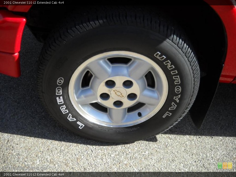 2001 Chevrolet S10 LS Extended Cab 4x4 Wheel and Tire Photo #38947670