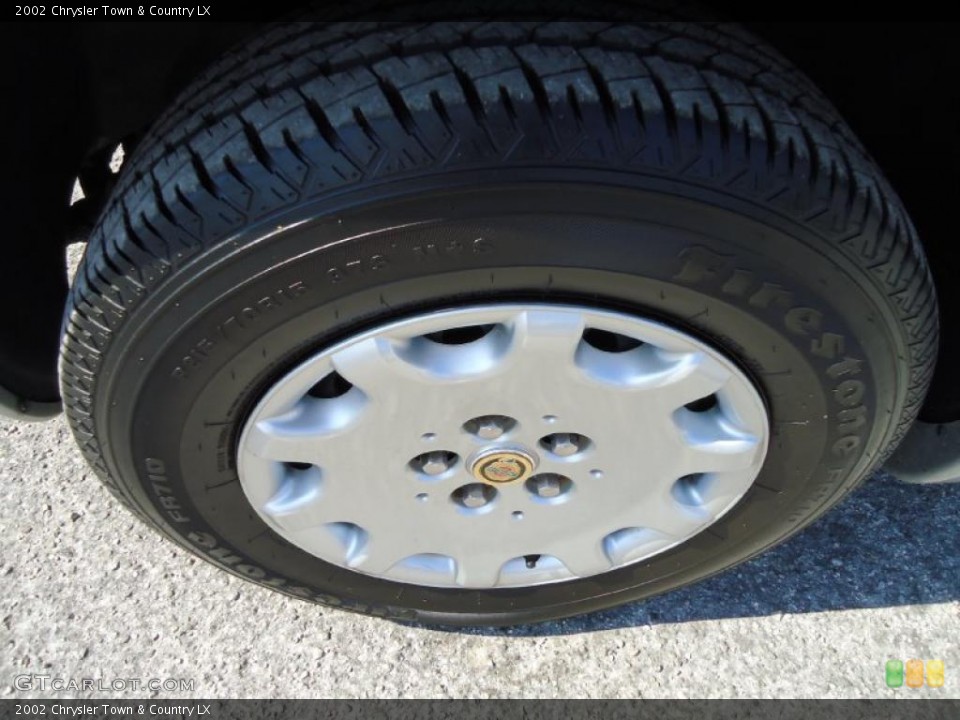 2002 Chrysler Town & Country LX Wheel and Tire Photo #38952774