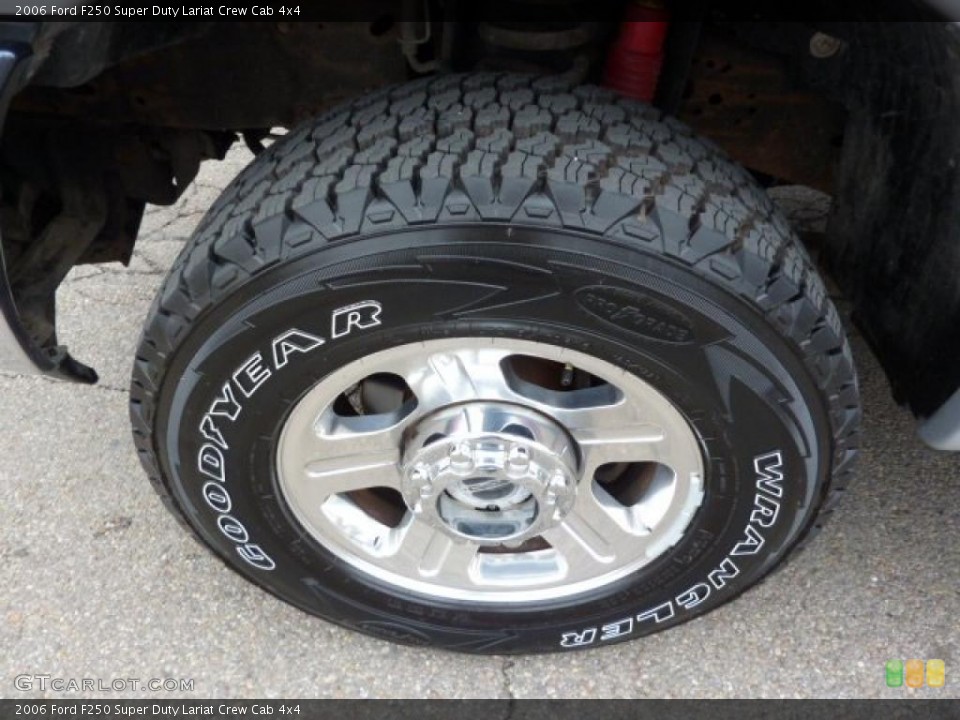2006 Ford F250 Super Duty Lariat Crew Cab 4x4 Wheel and Tire Photo #38958626