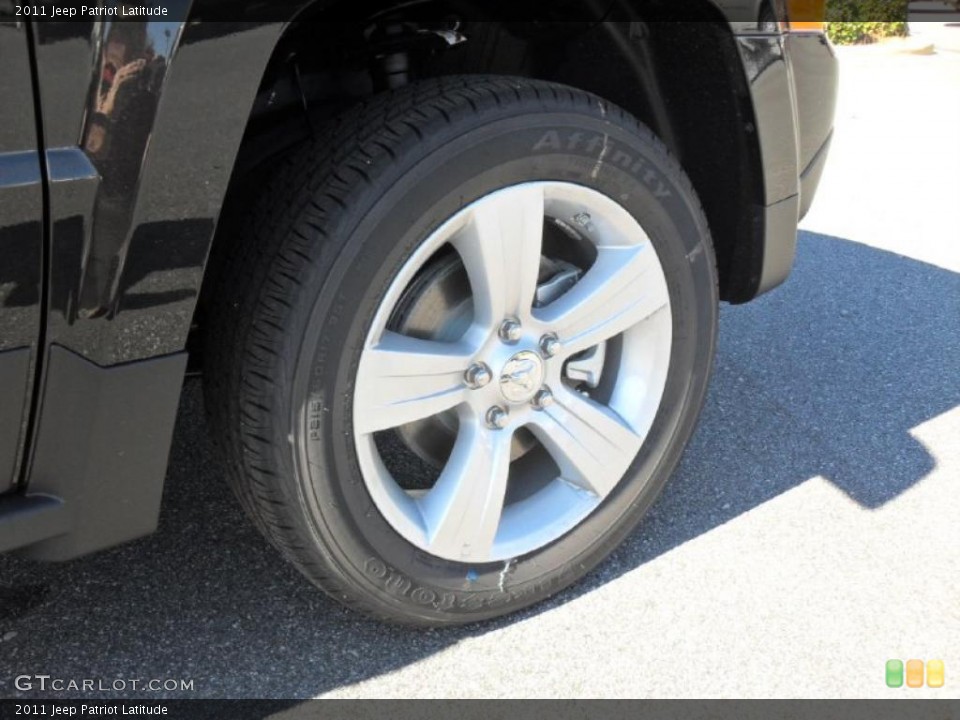 2011 Jeep Patriot Latitude Wheel and Tire Photo #38973212