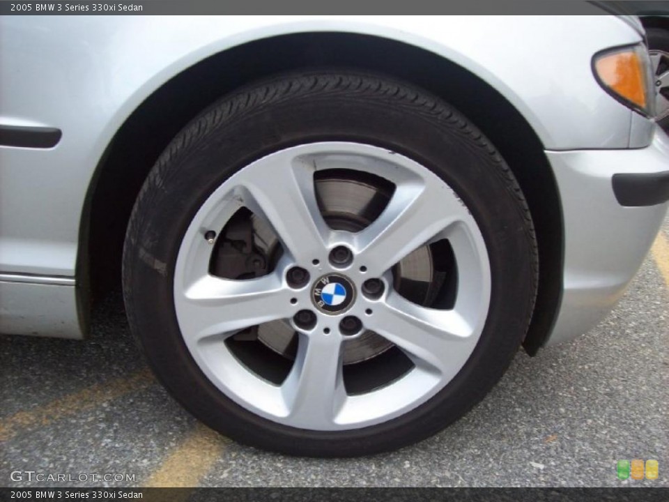 2005 BMW 3 Series 330xi Sedan Wheel and Tire Photo #38988257