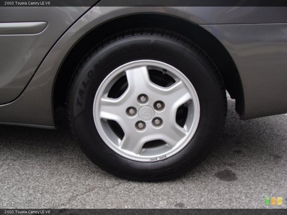 2003 Toyota Camry LE V6 Wheel and Tire Photo #38991933