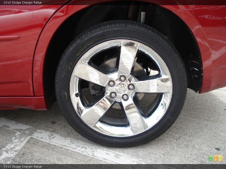 2010 Dodge Charger Rallye Wheel and Tire Photo #38995810