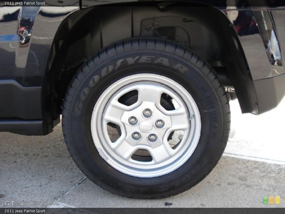 2011 Jeep Patriot Sport Wheel and Tire Photo #38996610