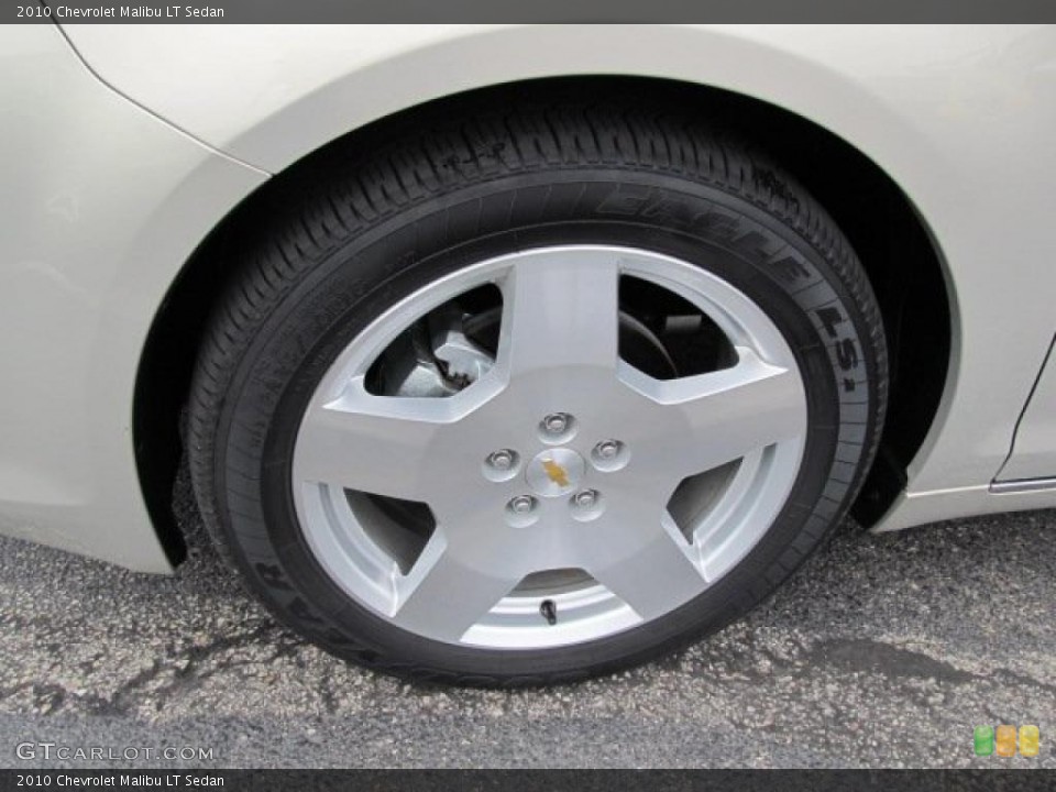 2010 Chevrolet Malibu LT Sedan Wheel and Tire Photo #39000310