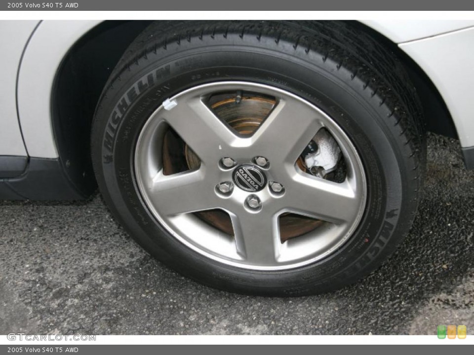2005 Volvo S40 T5 AWD Wheel and Tire Photo #39005278