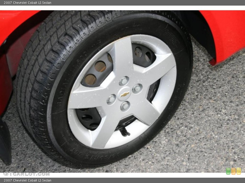 2007 Chevrolet Cobalt LS Sedan Wheel and Tire Photo #39005446
