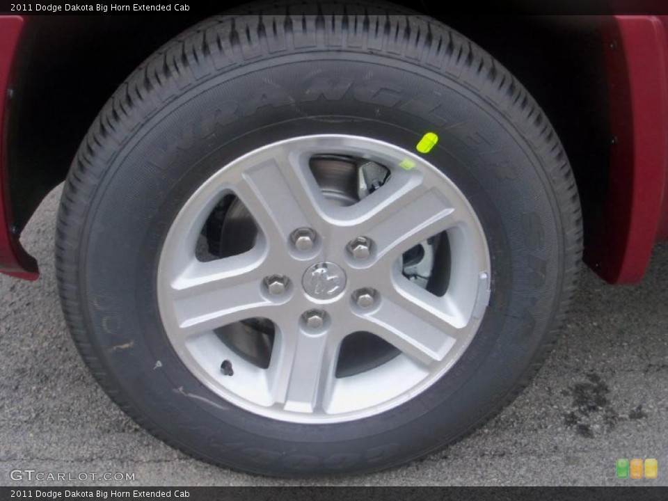 2011 Dodge Dakota Big Horn Extended Cab Wheel and Tire Photo #39007875