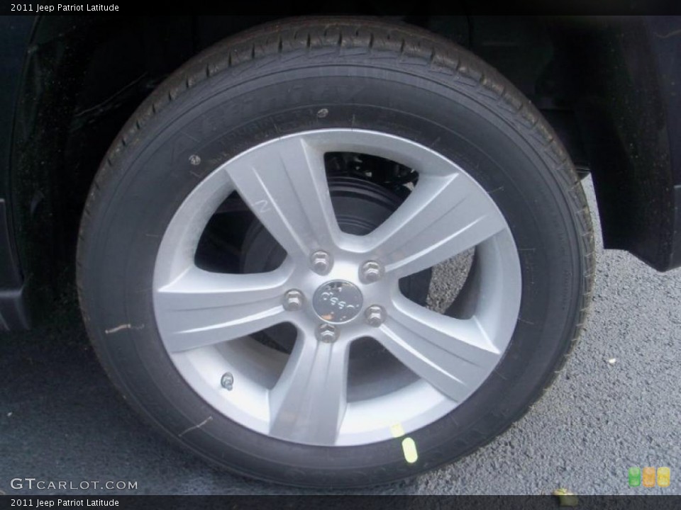 2011 Jeep Patriot Latitude Wheel and Tire Photo #39008347