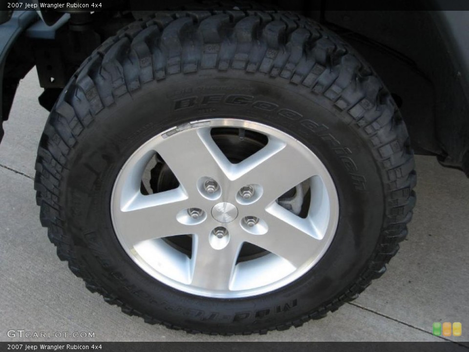 2007 Jeep Wrangler Rubicon 4x4 Wheel and Tire Photo #39021815