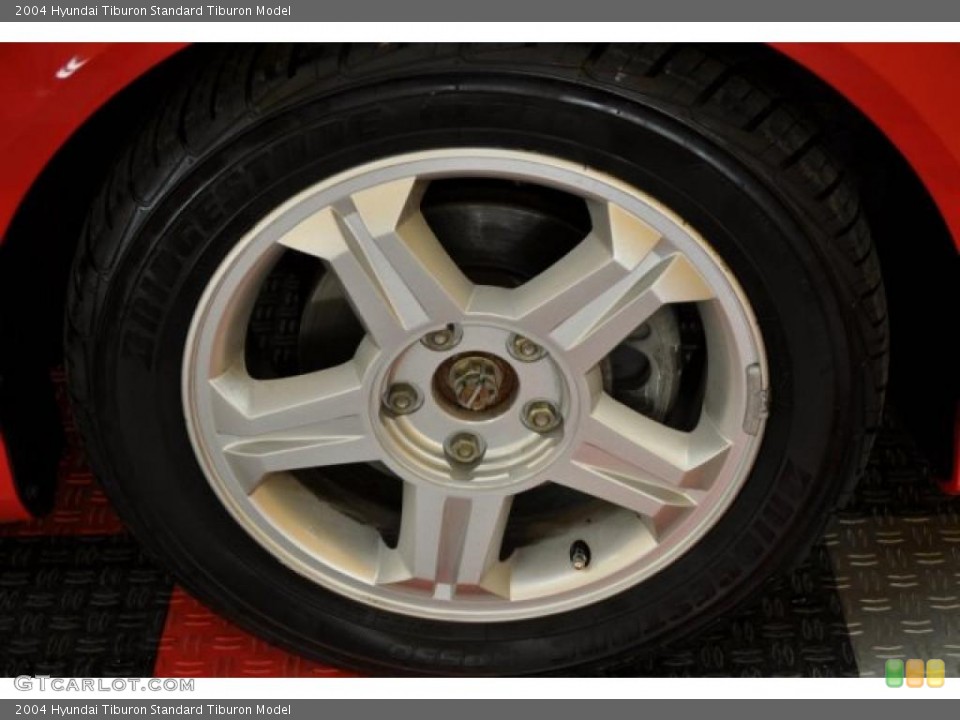 2004 Hyundai Tiburon  Wheel and Tire Photo #39023019