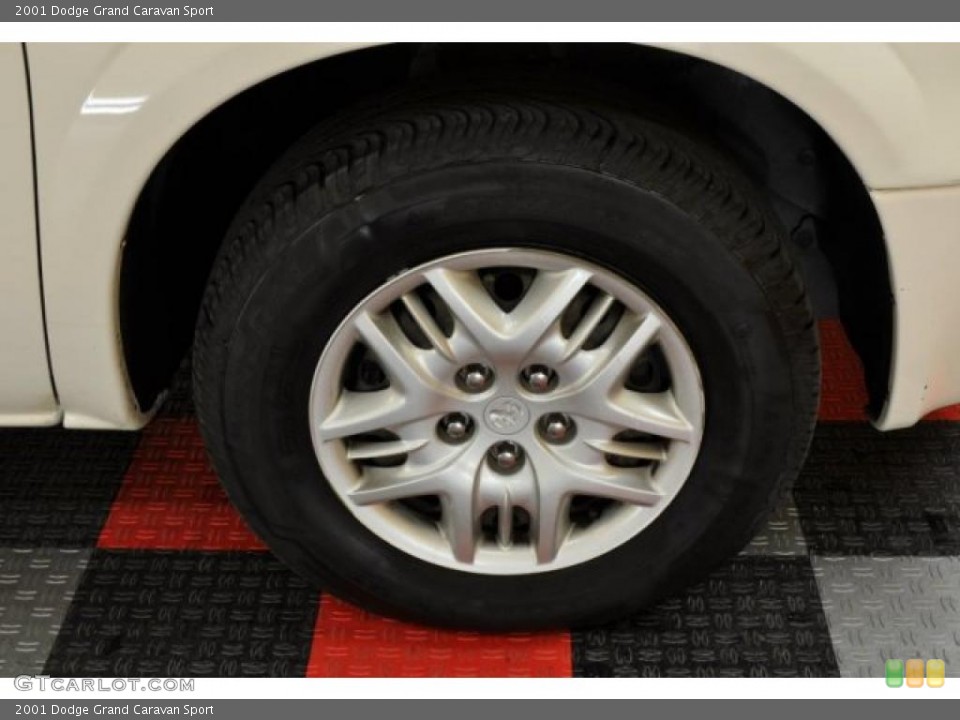 2001 Dodge Grand Caravan Sport Wheel and Tire Photo #39024767