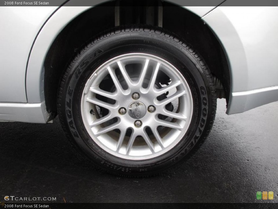 2008 Ford Focus SE Sedan Wheel and Tire Photo #39035527