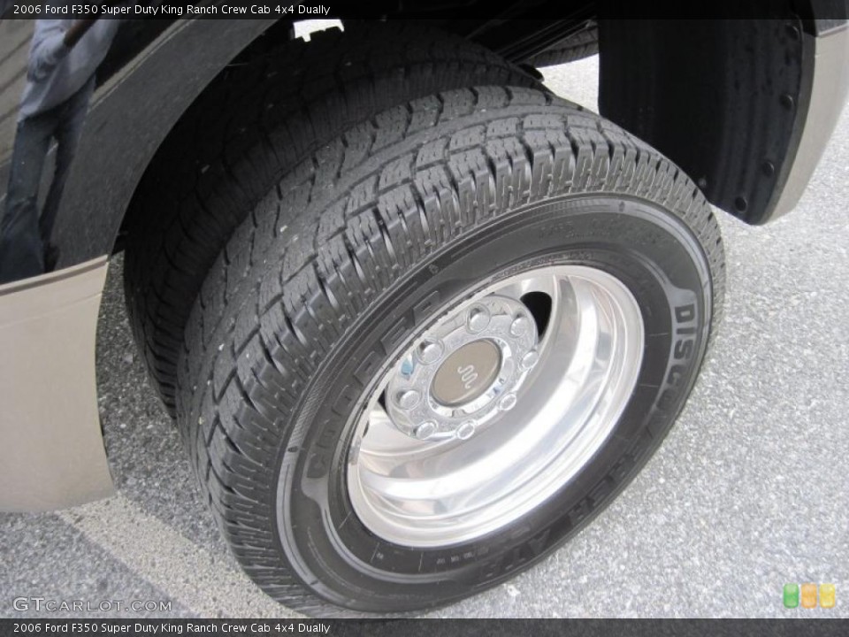 2006 Ford F350 Super Duty King Ranch Crew Cab 4x4 Dually Wheel and Tire Photo #39039091