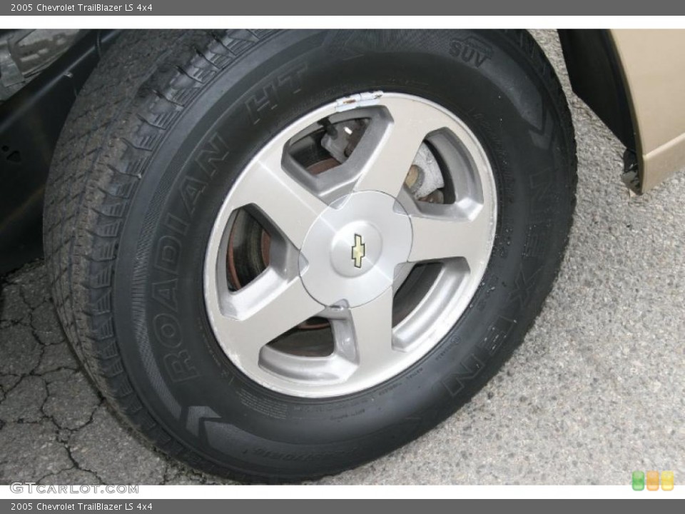 2005 Chevrolet TrailBlazer LS 4x4 Wheel and Tire Photo #39043043