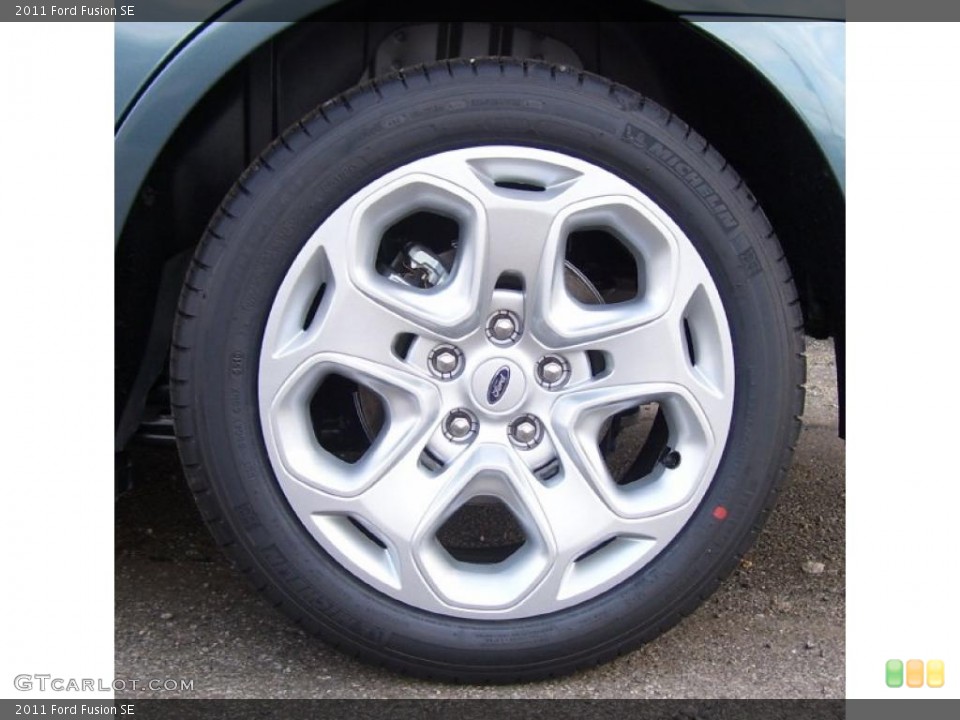 2011 Ford Fusion SE Wheel and Tire Photo #39050300