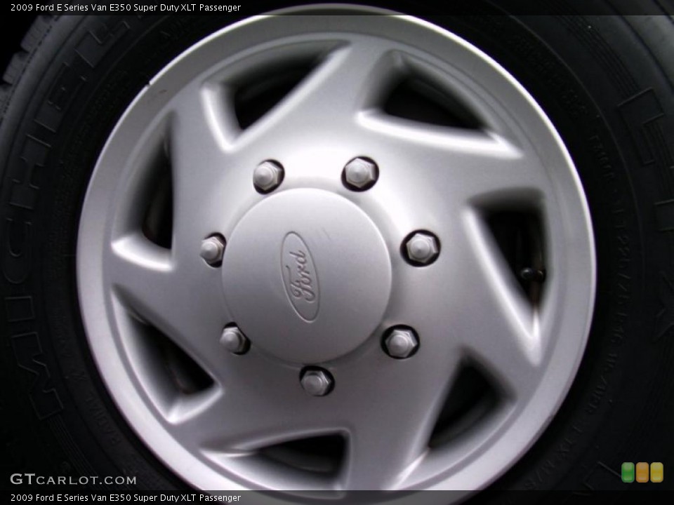 2009 Ford E Series Van E350 Super Duty XLT Passenger Wheel and Tire Photo #39051536