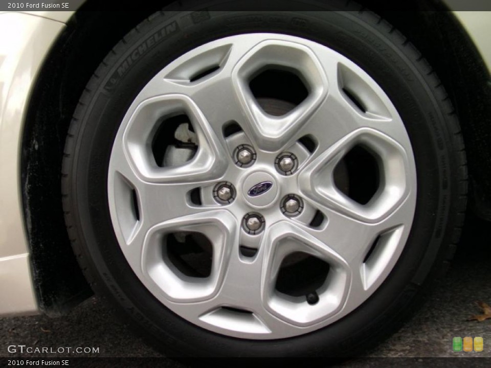 2010 Ford Fusion SE Wheel and Tire Photo #39051864