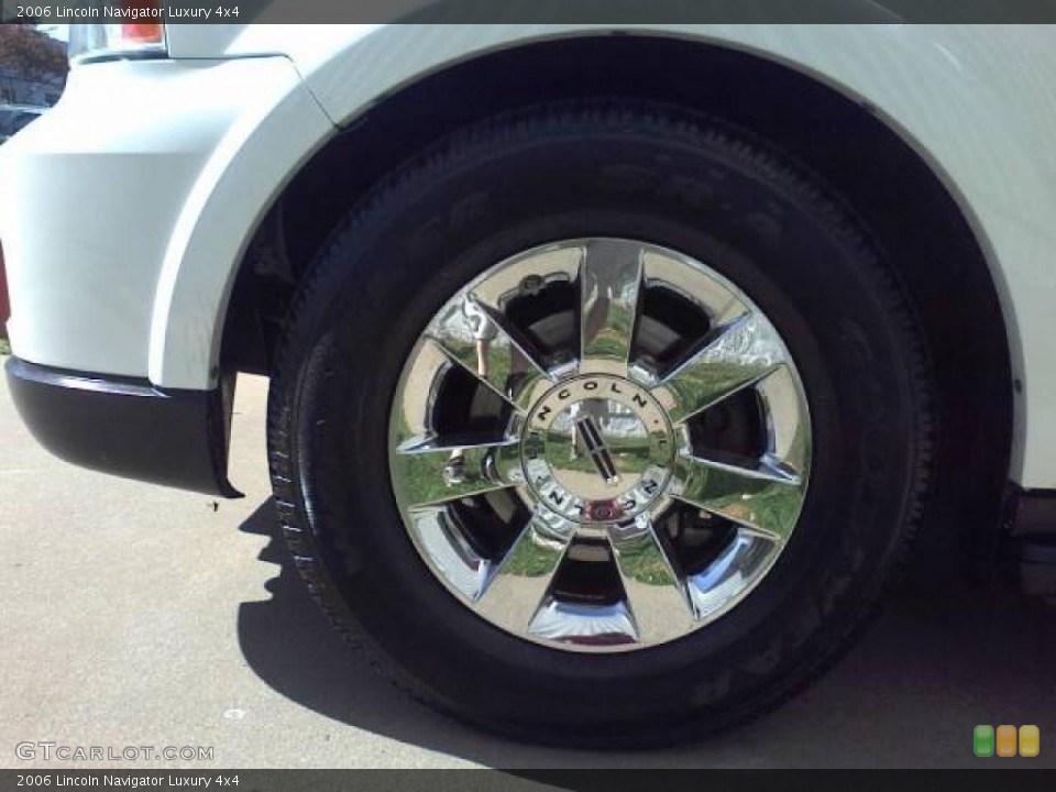 2006 Lincoln Navigator Luxury 4x4 Wheel and Tire Photo #39054884